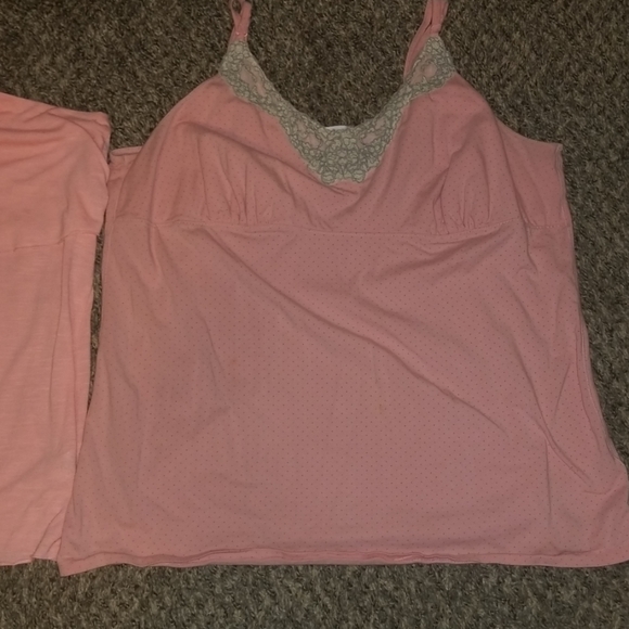 Bundle of 2 camisoles - Picture 3 of 3